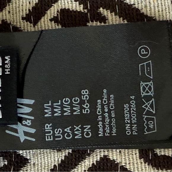 H&M Monochrome Patterned Hat - Picture 3 of 3